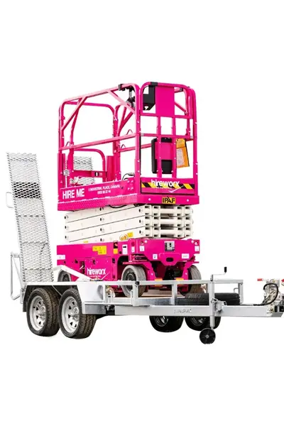 Scissor lift trailer